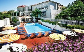 Hotel Riviera